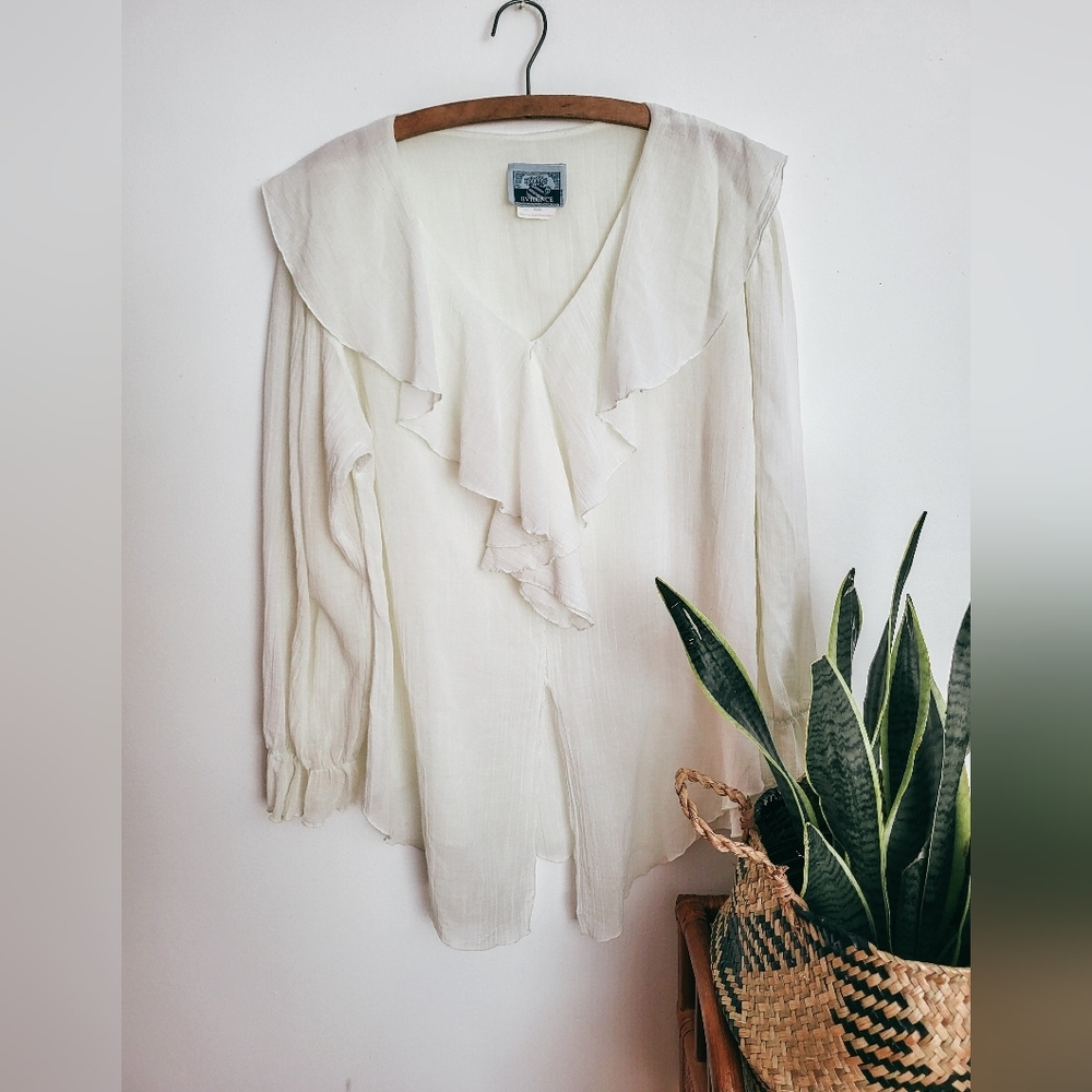 Vintage ruffle long sleeve blouse